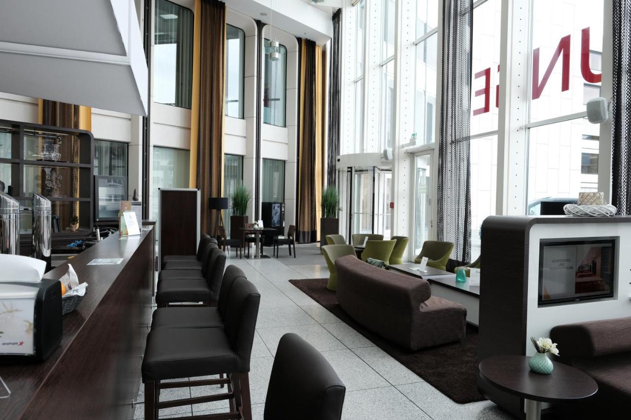 Webers - Das Hotel Im Ruhrturm Есен Екстериор снимка