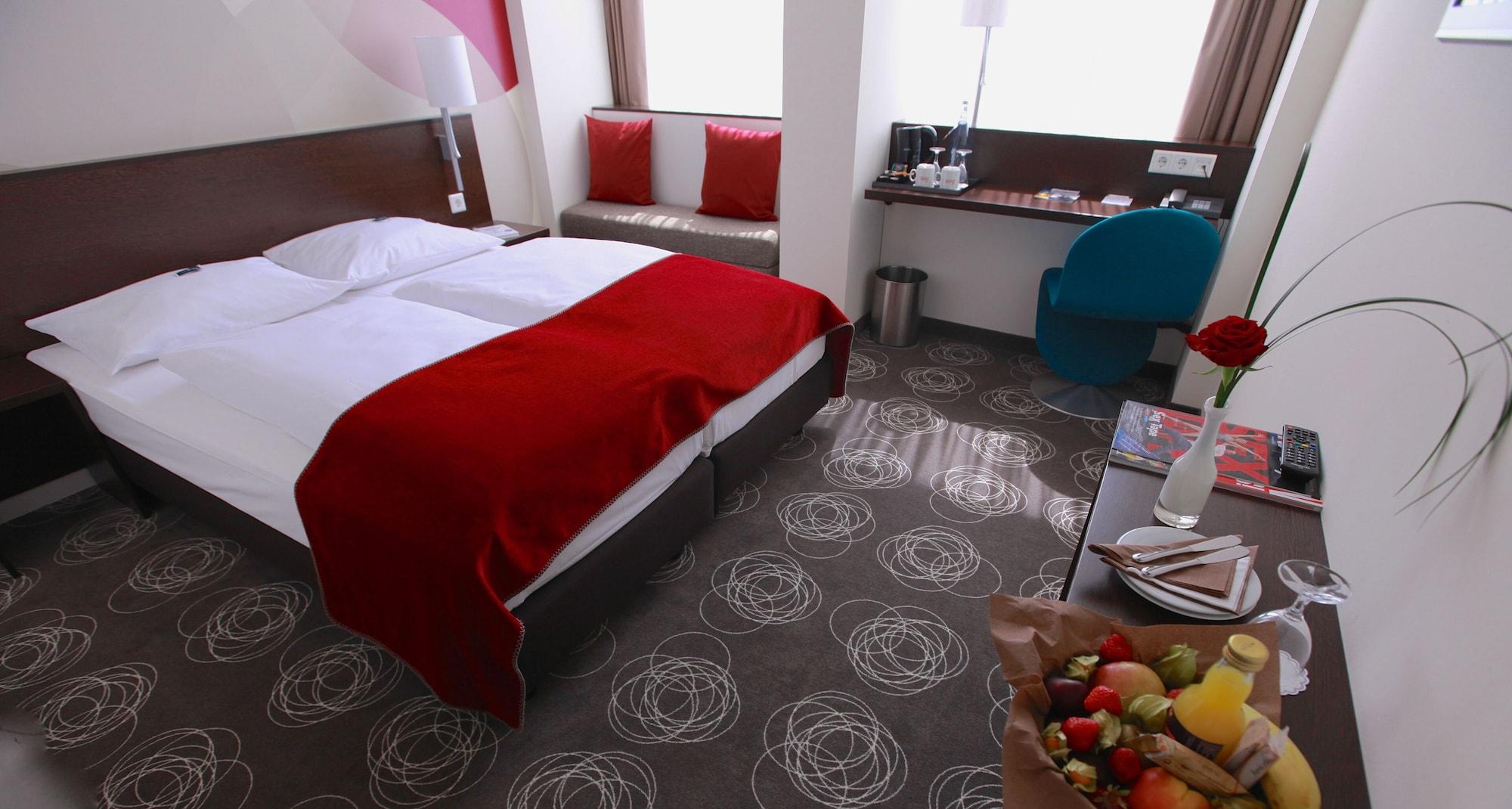 Webers - Das Hotel Im Ruhrturm Есен Екстериор снимка