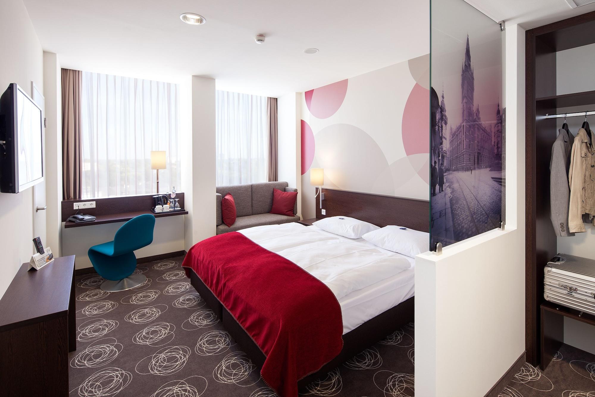 Webers - Das Hotel Im Ruhrturm Есен Екстериор снимка