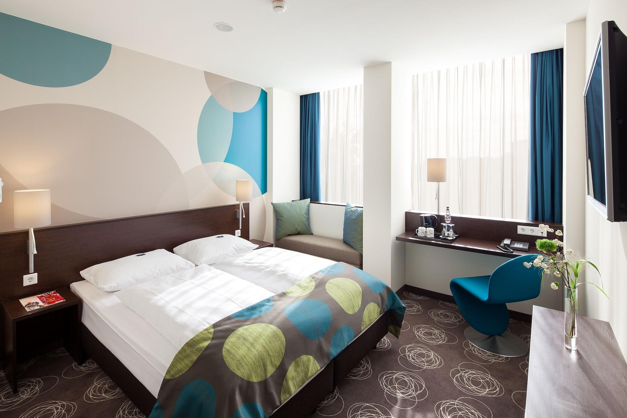 Webers - Das Hotel Im Ruhrturm Есен Екстериор снимка
