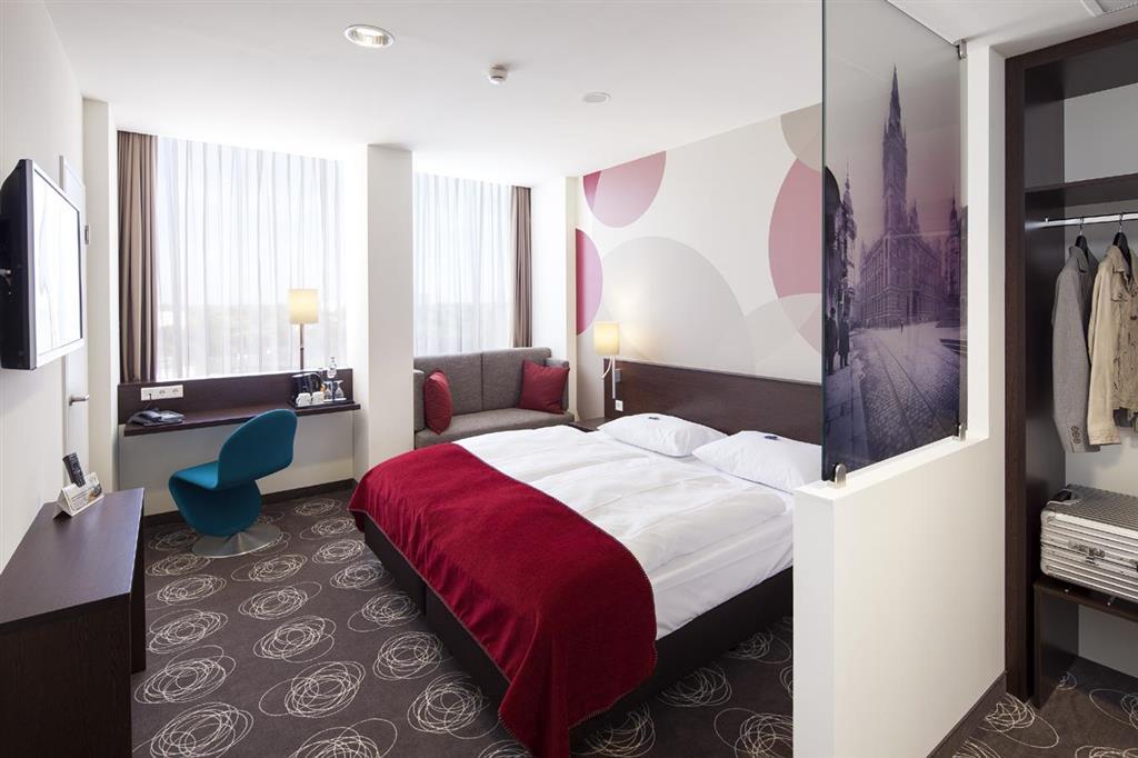 Webers - Das Hotel Im Ruhrturm Есен Стая снимка