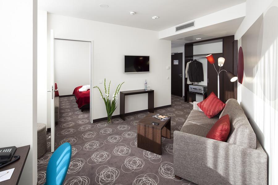 Webers - Das Hotel Im Ruhrturm Есен Стая снимка